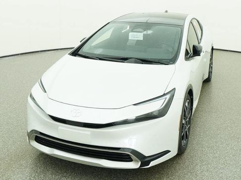 New 2026 Toyota Prius Plug-In Hybrid image 10