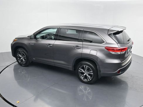 Used 2018 Toyota Highlander LE image 59