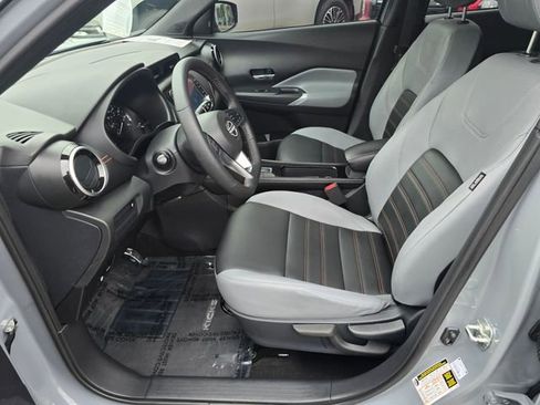 Used 2024 Nissan Kicks SR w/ SR Premium Package FWD image 18