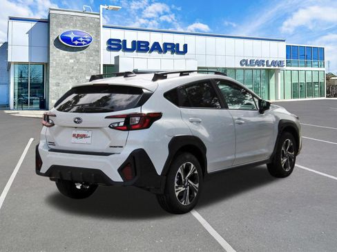 Used 2026 Subaru Crosstrek 2.5i Premium AWD/4WD image 4