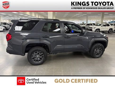 Certified 2025 Toyota 4Runner SR5 AWD/4WD image 9