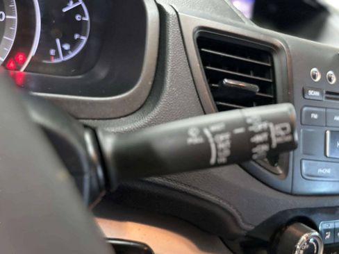 Used 2015 Honda CR-V LX image 31