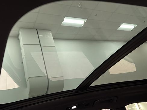 New 2026 Volvo XC60 B5 Plus w/ Protection Package Premier image 25