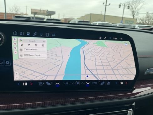 Certified 2025 Chevrolet Traverse RS w/ LPO, Floor Liner Package image 9