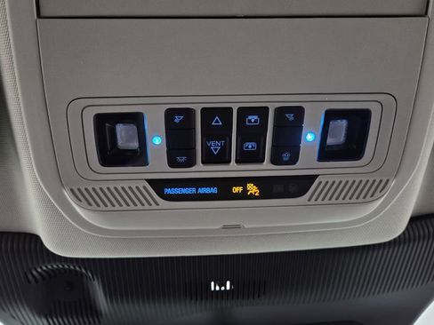 Used 2025 Ford Explorer Active w/ Active Comfort Package image 28