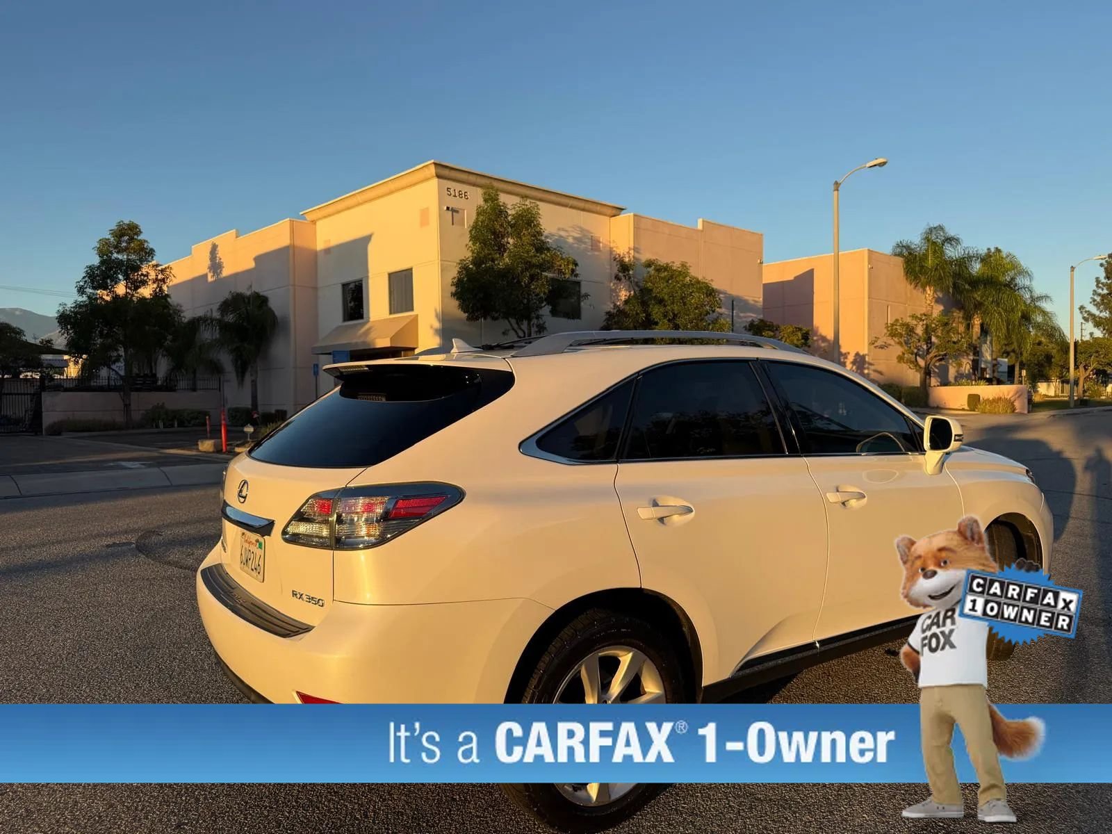 Used 2010 Lexus RX 350 2WD w/ Premium Pkg image 2