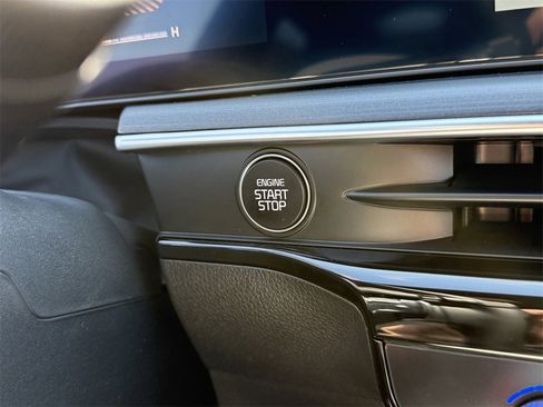New 2026 Kia K5 EX image 30