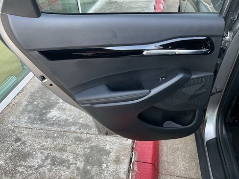 Used 2025 Kia Seltos S image 18