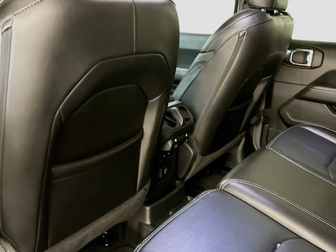 Used 2023 Jeep Wrangler Sahara w/ Cold Weather Group image 28