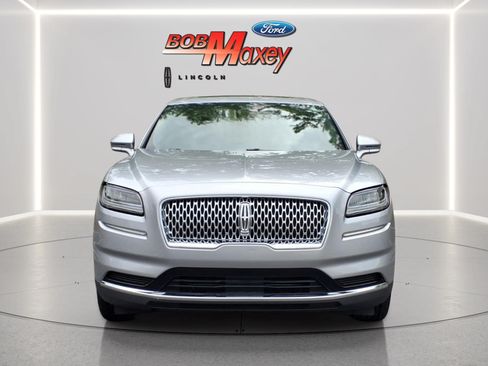 Used 2023 Lincoln Nautilus Reserve AWD/4WD image 2