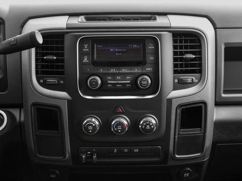 Used 2017 RAM 3500 Tradesman RWD image 10