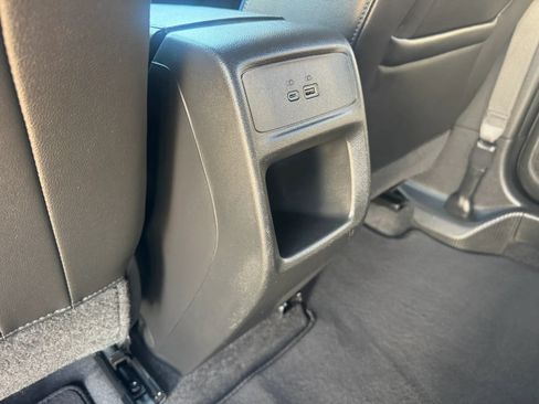 Used 2024 Buick Envista Sport Touring w/ Convenience I Package FWD image 36