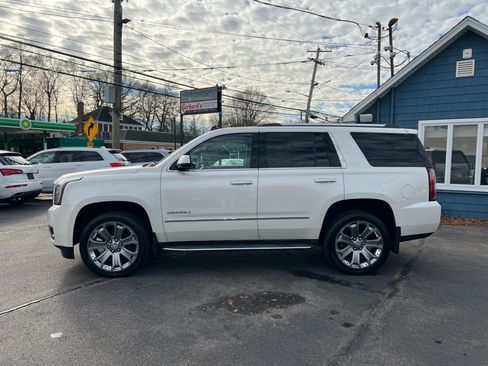 Used 2015 GMC Yukon Denali image 3