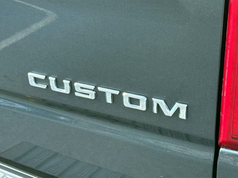 Used 2019 Chevrolet Silverado 1500 Custom Trail Boss w/ Custom Convenience Package image 10