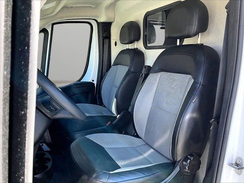 Used 2024 RAM ProMaster 2500 w/ Convenience Group image 19