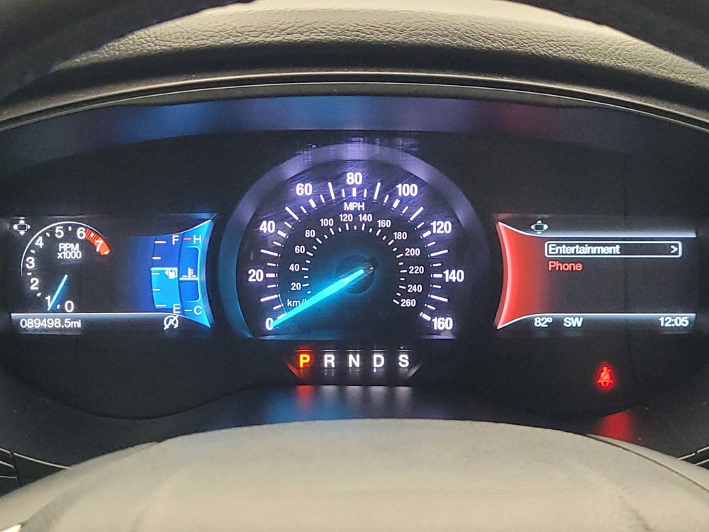 Used 2018 Ford Fusion SE w/ Equipment Group 201A FWD image 23