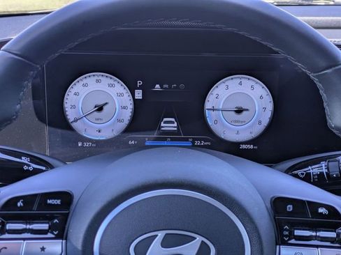 Used 2025 Hyundai Elantra SEL image 16