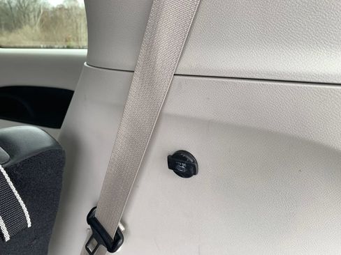 Used 2020 Chrysler Voyager Lxi w/ Cold Weather Group image 31