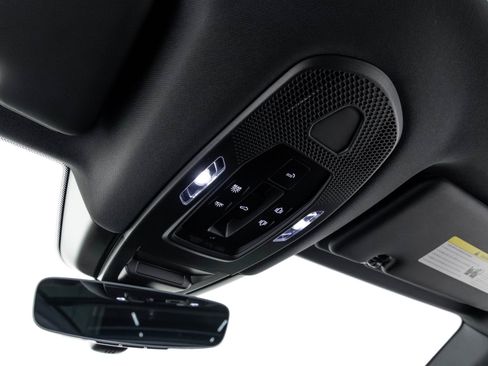 Used 2024 Porsche Cayenne image 27