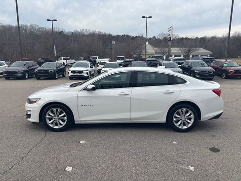 Used 2024 Chevrolet Malibu LT FWD image 3