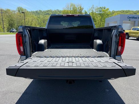 Certified 2025 GMC Sierra 1500 SLT AWD/4WD image 4