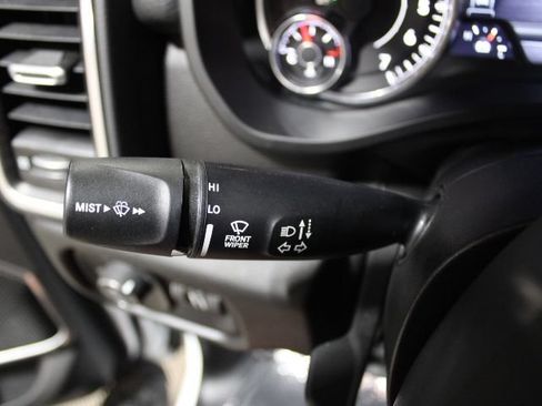 Used 2023 RAM 1500 Laramie AWD/4WD image 37
