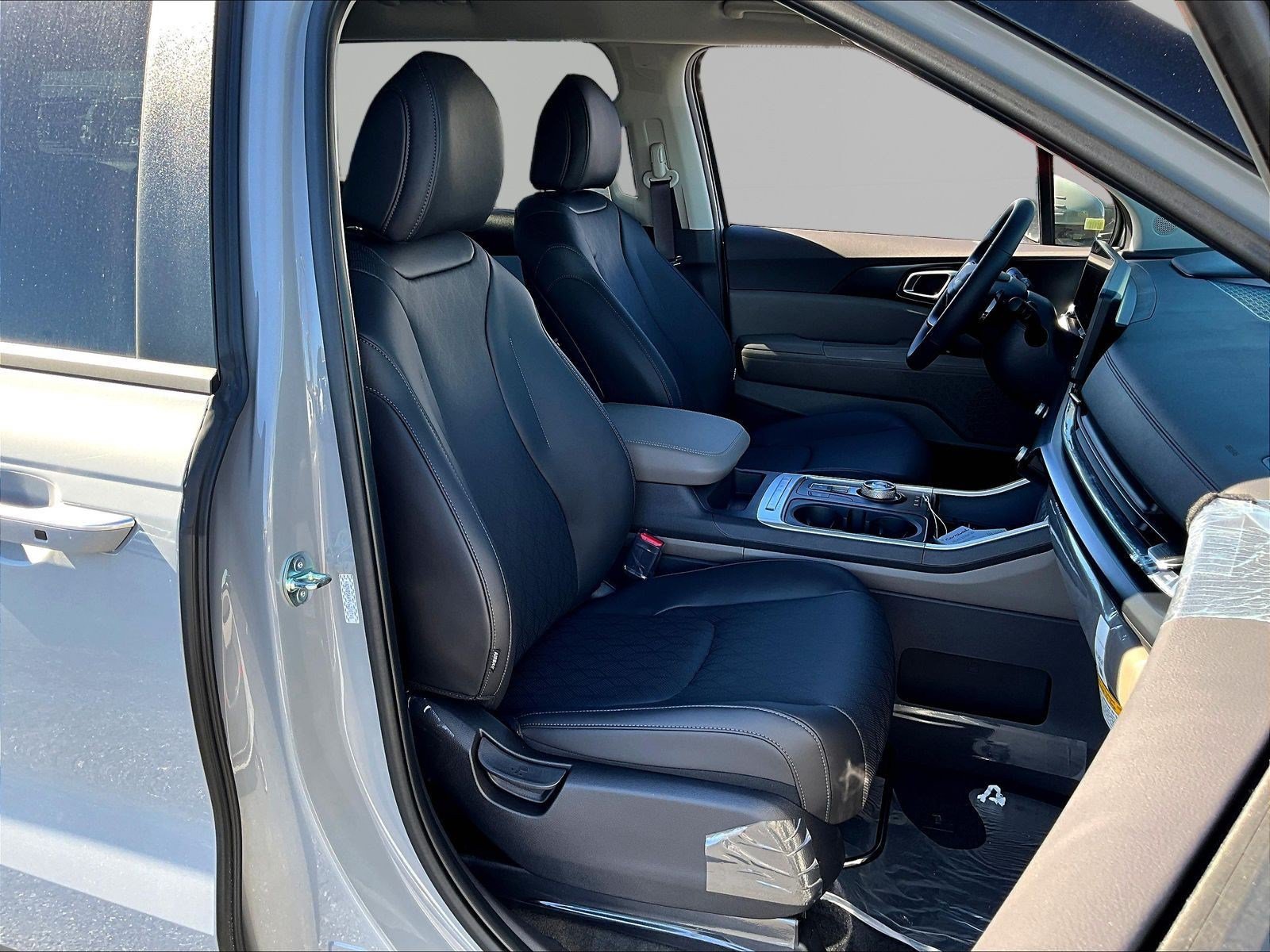 New 2027 Kia Carnival LXS FWD image 18