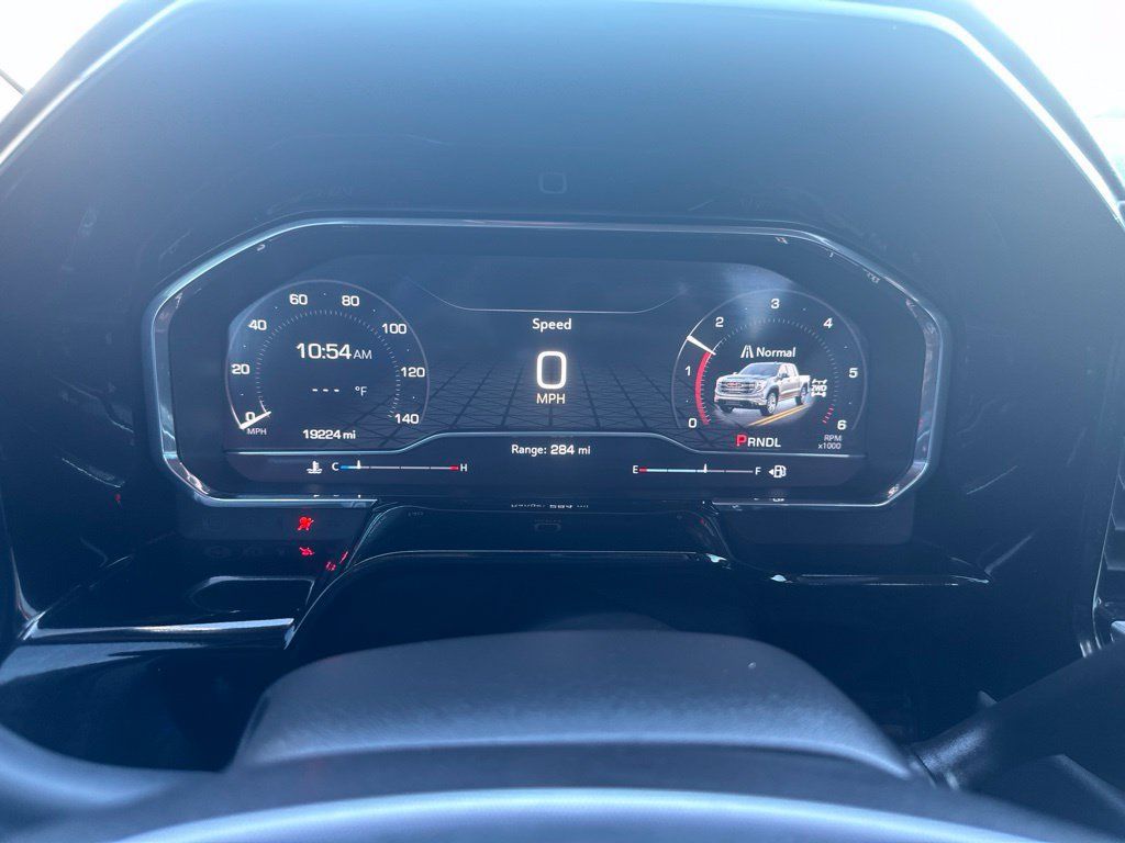 Used 2025 GMC Sierra 1500 Elevation AWD/4WD image 2
