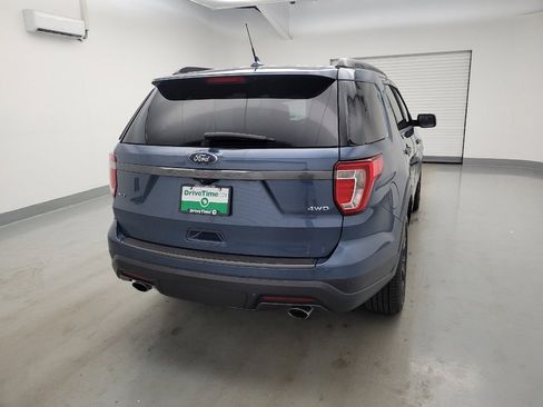Used 2018 Ford Explorer XLT w/ Equipment Group 202A AWD/4WD image 7