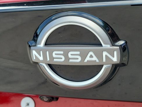 Used 2025 Nissan Kicks SV FWD image 10