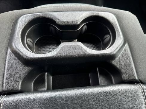 Used 2025 RAM 1500 Tradesman w/ Night Edition AWD/4WD image 33