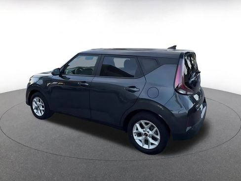 Used 2025 Kia Soul LX w/ LX Technology Package image 10