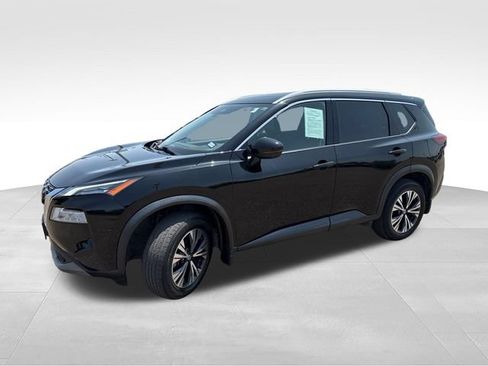 Certified 2021 Nissan Rogue SV w/ Premium Package FWD image 4