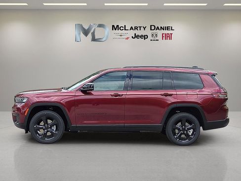 New 2025 Jeep Grand Cherokee L Altitude AWD/4WD image 3