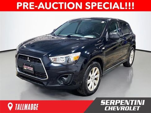 Used 2015 Mitsubishi Outlander Sport ES FWD image 1