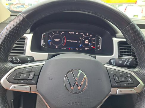 Used 2023 Volkswagen Atlas SEL R-Line AWD/4WD image 37