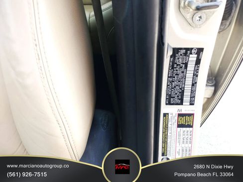 Used 2015 Toyota Avalon XLE FWD image 35