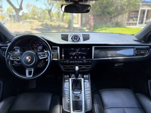 Used 2020 Porsche Macan GTS AWD/4WD image 23