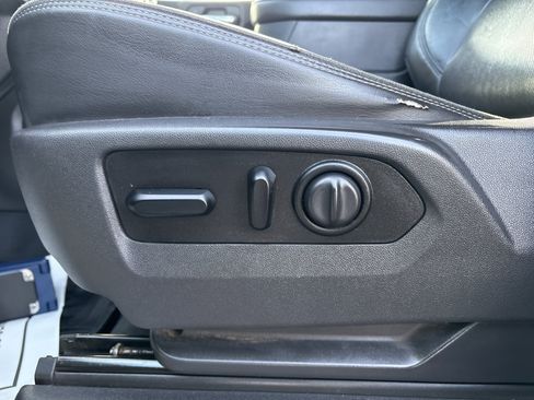 Used 2019 Chevrolet Silverado 1500 High Country w/ Z71 Off-Road Package image 20