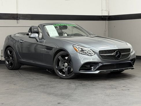 Used 2020 Mercedes-Benz SLC 300 image 2