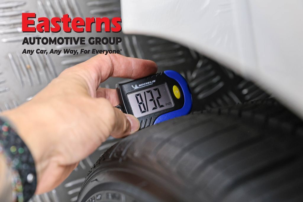 Used 2022 Volvo S60 B5 Inscription FWD image 28