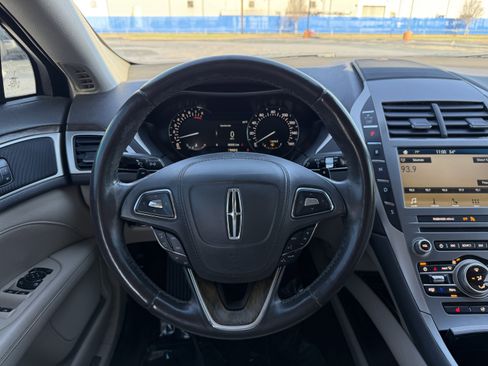 Used 2017 Lincoln MKZ Select w/ Climate Package image 17