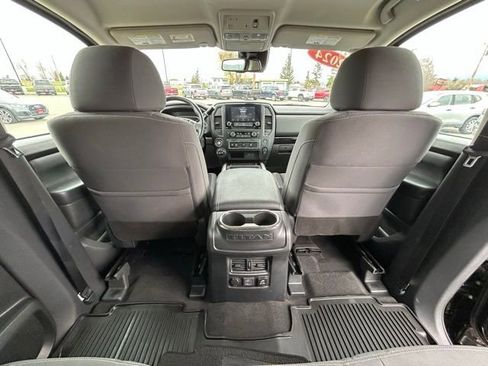 Used 2024 Nissan Titan SV w/ SV Convenience Package AWD/4WD image 39