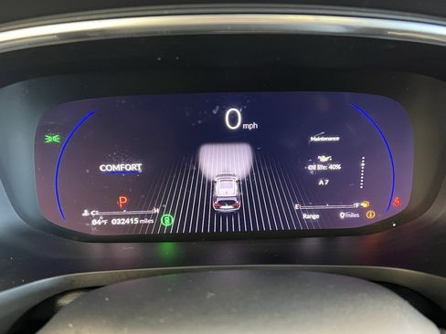 Used 2023 Acura MDX SH-AWD image 9