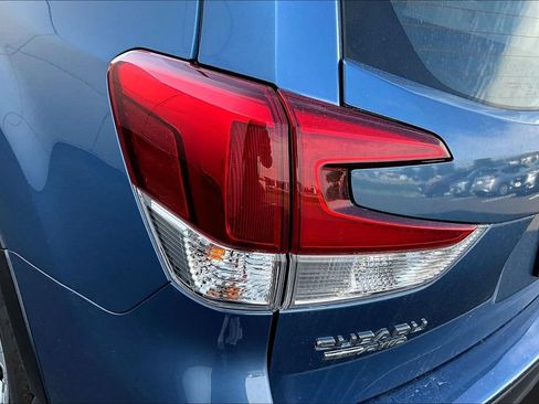 Used 2022 Subaru Forester AWD/4WD image 19