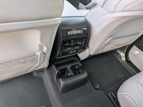 Used 2022 Jeep Grand Cherokee L Overland AWD/4WD image 22