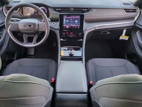 New 2025 Jeep Grand Cherokee L Laredo w/ Luxury Tech Group I image 15