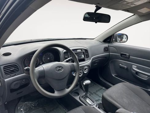 Used 2010 Hyundai Accent GS FWD image 7