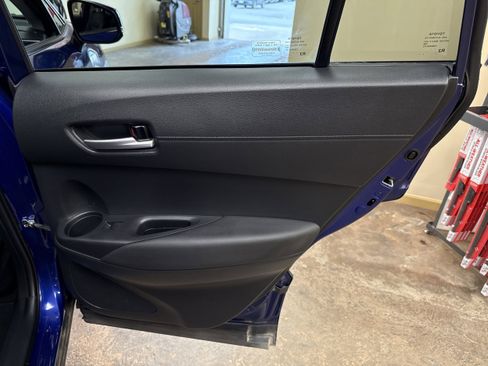 Used 2023 Toyota Corolla Cross XLE w/ Convenience Package image 19