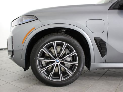 New 2026 BMW X5 xDrive50e w/ M Sport Package image 11